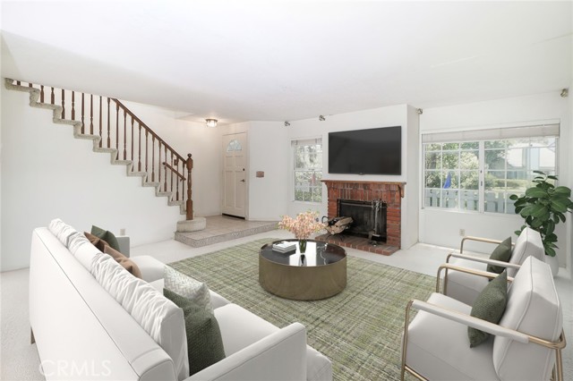 345 Jeremiah Drive, Simi Valley CA: https://media.crmls.org/medias/8e549d3d-d063-45ef-92bf-78806379d3fc.jpg