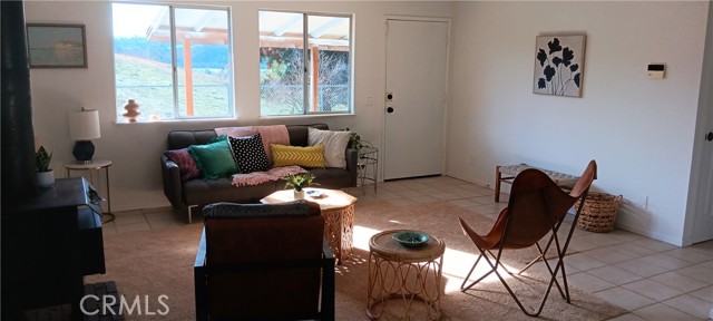 4208 Linda Vista, Fallbrook CA: https://media.crmls.org/medias/8e54cecc-4aab-41a3-a13c-3afc3184bc4f.jpg