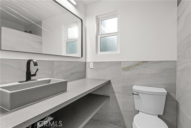 Detail Gallery Image 21 of 24 For 5324 W 121st, Hawthorne,  CA 90250 - – Beds | – Baths