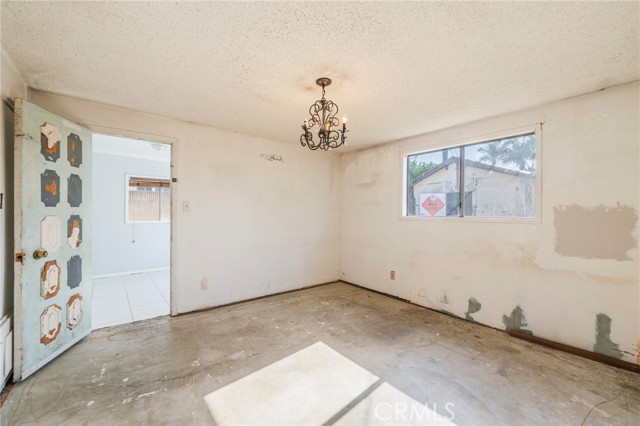 22428 Neptune Avenue, Carson CA: https://media.crmls.org/medias/8e560dc3-6869-47f1-a1be-b2cec39564de.jpg