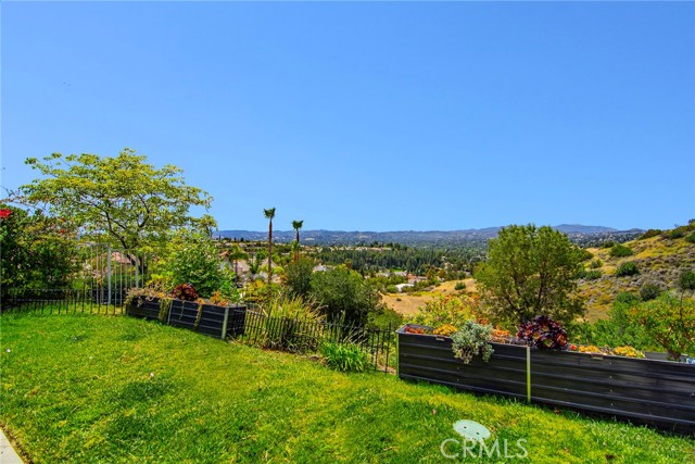 24574 Overland, West Hills CA: https://media.crmls.org/medias/8e56f81e-a8fb-4359-b7d4-bd3e82ca4333.jpg