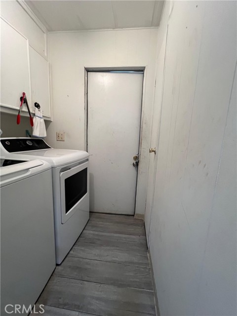 518 Sullivan, Santa Ana CA: https://media.crmls.org/medias/8e5706c8-898c-4f70-8657-eecc17a63b80.jpg