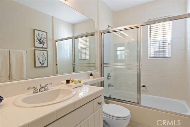 Upstairs hallway bathroom.
