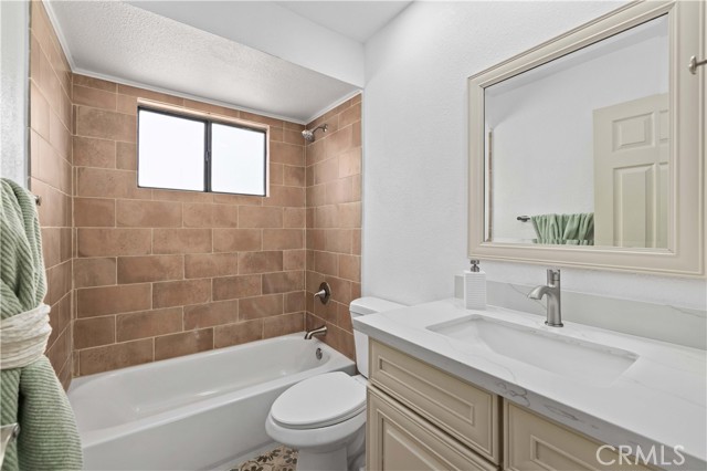 Detail Gallery Image 25 of 38 For 42502 5nd St, Quartz Hill,  CA 93536 - 5 Beds | 3 Baths