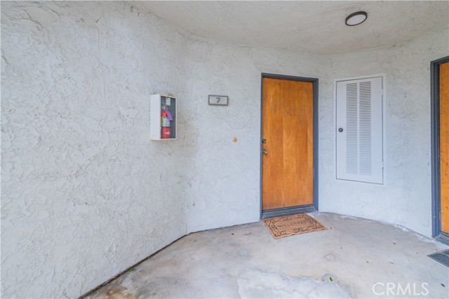 Detail Gallery Image 2 of 20 For 7 Town and Country Rd, Phillips Ranch,  CA 91766 - 2 Beds | 2 Baths