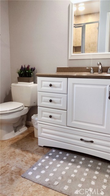 461 E Yale Loop, Irvine CA: https://media.crmls.org/medias/8e58b9b1-3ae8-4f1f-846f-f9a4860f251b.jpg