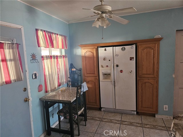 Detail Gallery Image 5 of 20 For 18256 Bohnert Ave, Rialto,  CA 92377 - 2 Beds | 1 Baths