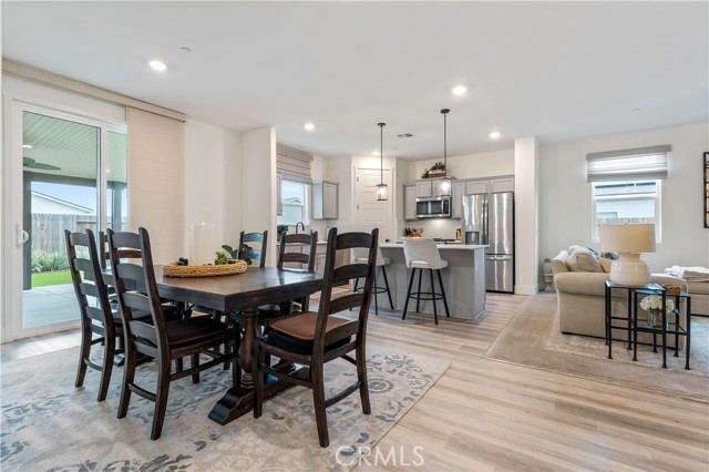 Detail Gallery Image 10 of 32 For 6009 Marconi Ave, Bakersfield,  CA 93313 - 4 Beds | 3 Baths