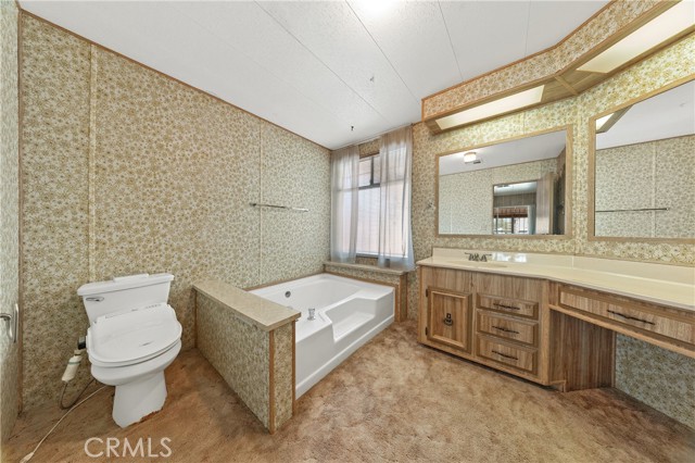 575 S Lyon, Hemet CA: https://media.crmls.org/medias/8e5a8075-f7f4-4bbb-98da-4671b9e59b60.jpg