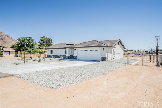 Detail Gallery Image 5 of 43 For 15797 Sago, Apple Valley,  CA 92307 - 3 Beds | 2 Baths