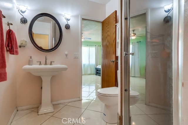 Detail Gallery Image 37 of 64 For 10842 Leffingwell Rd, Norwalk,  CA 90650 - 3 Beds | 3 Baths