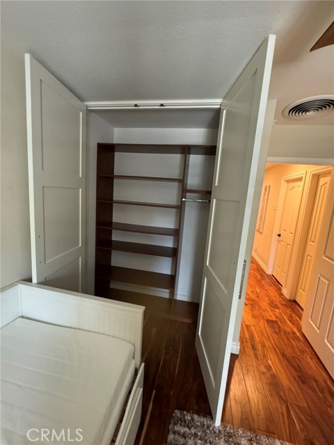 6 Lakeridge, Rancho Santa Margarita CA: https://media.crmls.org/medias/8e5b6afa-47cb-4ebe-9ec3-f8eb2d15f6ab.jpg