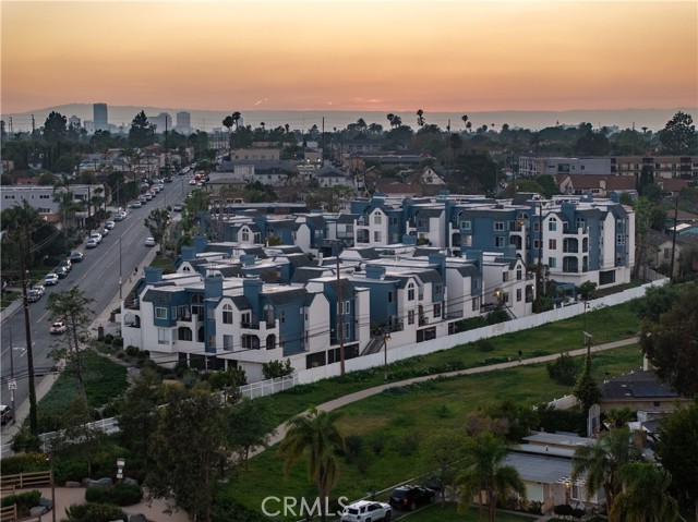 Detail Gallery Image 32 of 39 For 4713 E 4th, Long Beach,  CA 90814 - 2 Beds | 2 Baths