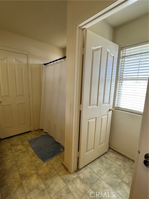 9888 Solano Road, Victorville CA: https://media.crmls.org/medias/8e5c8c42-9da6-4945-a855-23e58db1ae9e.jpg