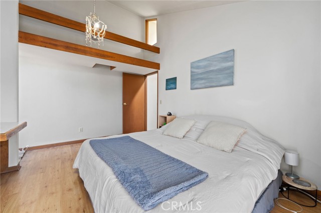 Detail Gallery Image 33 of 53 For 3902 Legend Cir, Huntington Beach,  CA 92649 - 6 Beds | 2/1 Baths