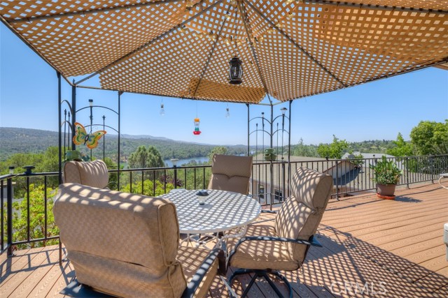 Detail Gallery Image 5 of 29 For 5328 Treasure Hill Dr, Oroville,  CA 95966 - 3 Beds | 2/1 Baths