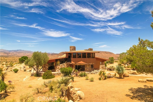 Detail Gallery Image 17 of 75 For 55290 Flying Tigers Road Rd, Pioneertown,  CA 92268 - 4 Beds | 3 Baths
