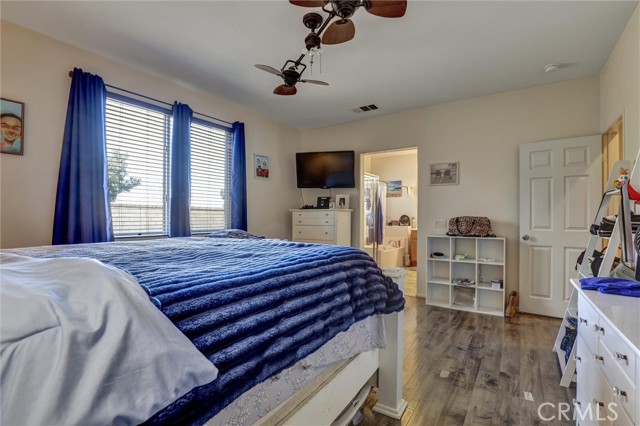 27727 Hollyoak Way, Menifee CA: https://media.crmls.org/medias/8e5e5a91-449d-4e0e-9f3f-8a01c889d24b.jpg