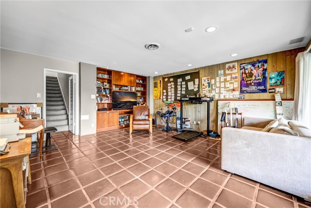 Detail Gallery Image 20 of 27 For 3830 Buena Park Dr, Studio City,  CA 91604 - 3 Beds | 3 Baths