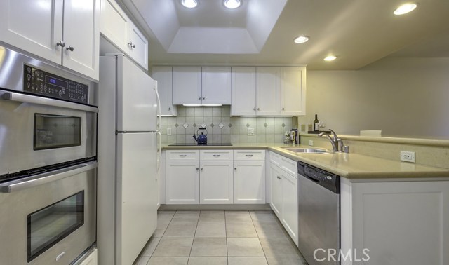 1201 Catalina Avenue, Redondo Beach, California 90277, 2 Bedrooms Bedrooms, ,2 BathroomsBathrooms,Residential,Sold,Catalina,SB17024570