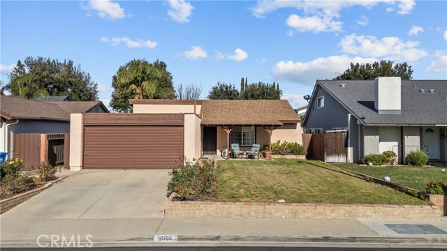 Detail Gallery Image 2 of 11 For 3965 Celia Ct, Simi Valley,  CA 93063 - 3 Beds | 2 Baths