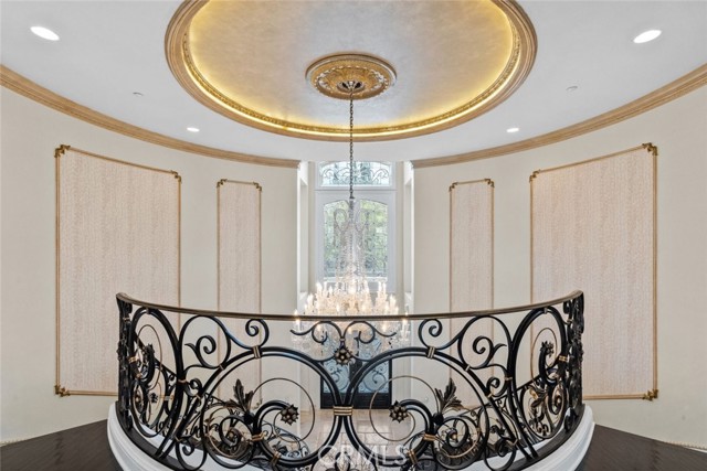3724 Winford Drive, Tarzana CA: https://media.crmls.org/medias/8e62da98-f3a7-4d0f-a7b6-91464b591ca7.jpg