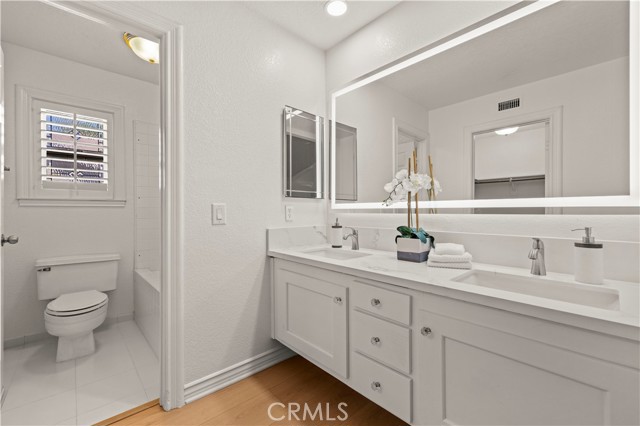 22557 Fenwall Drive, Saugus CA: https://media.crmls.org/medias/8e6353a2-8de5-4a05-af1a-524f41a51456.jpg
