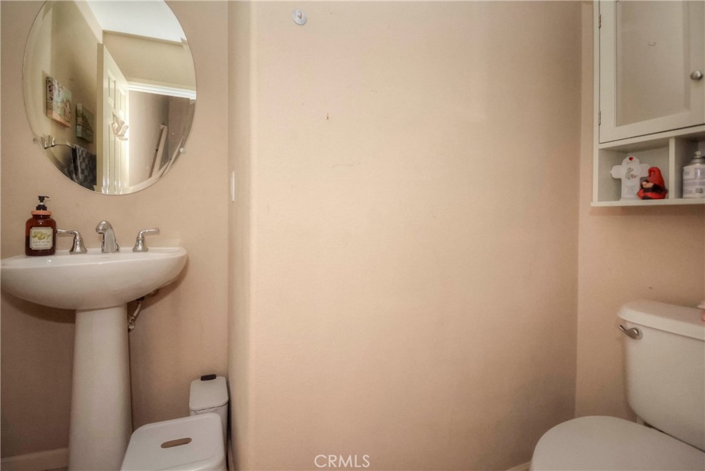 https://media.crmls.org/medias/8e638d8d-0d55-435a-81c1-6fed0ae7d868.jpg?preset=X-Large