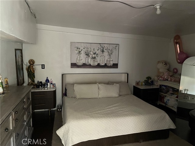 513 S Shelton Street, Santa Ana CA: https://media.crmls.org/medias/8e63a22e-bad7-485c-9486-2cefe87fb684.jpg