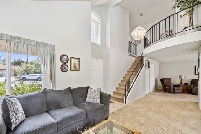 1251 Shakespeare Drive, Riverside CA: https://media.crmls.org/medias/8e63cffe-21eb-444a-b435-c93f347a7151.jpg