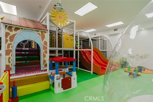  Commercial for Sale in Van Nuys, California