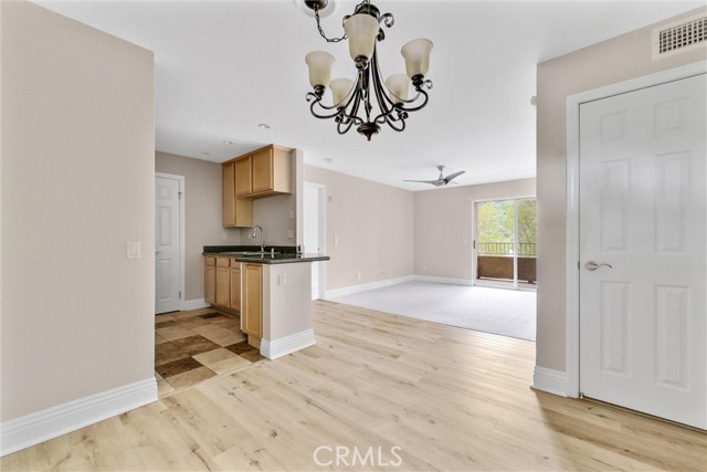 Detail Gallery Image 6 of 26 For 2450 San Gabriel, Corona,  CA 92882 - 2 Beds | 2 Baths