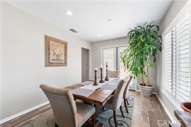 42639 Biscay, Lancaster CA: https://media.crmls.org/medias/8e6591a5-c745-4d88-9d95-39060901df83.jpg