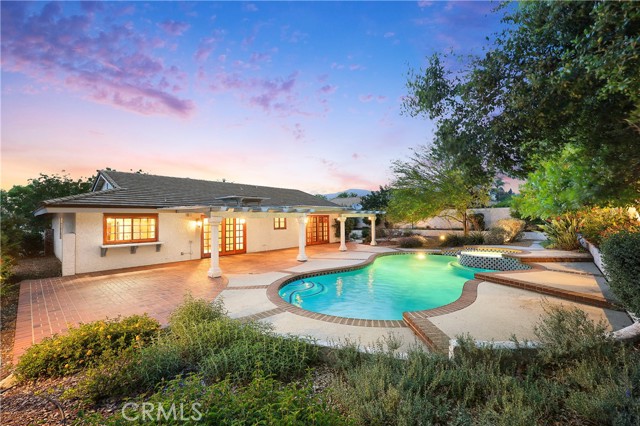 Detail Gallery Image 21 of 29 For 2148 Aquinas Avenue, Claremont,  CA 91711 - 4 Beds | 2 Baths