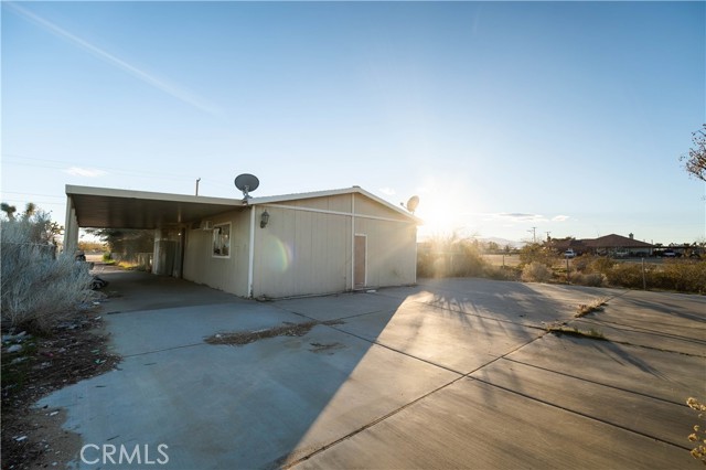 Detail Gallery Image 2 of 13 For 10374 Olivine, Victorville,  CA 92392 - 3 Beds | 2 Baths