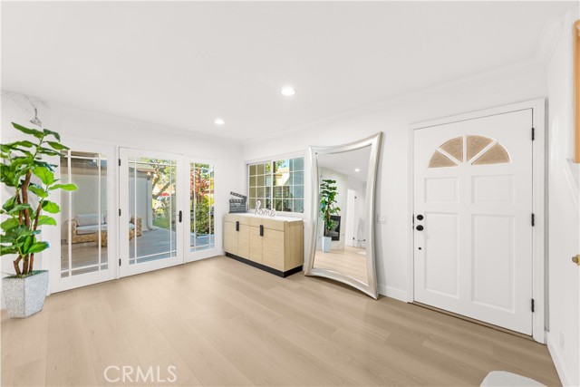 Detail Gallery Image 8 of 69 For 54 Willow Tree, Irvine,  CA 92612 - 4 Beds | 3 Baths