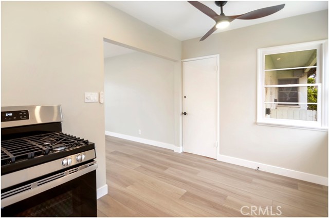 1314 Palm Avenue, Huntington Beach CA: https://media.crmls.org/medias/8e6a4058-06db-4bde-af70-6c18f6dd21da.jpg