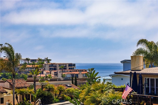 513 W Avenida De Los Lobos Marinos, San Clemente CA: https://media.crmls.org/medias/8e6a7f45-c159-4cd3-99dd-f6b8e204ca7d.jpg