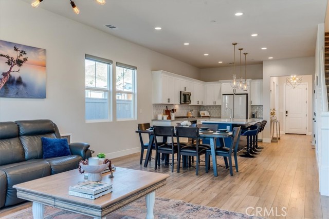 Detail Gallery Image 12 of 50 For 3703 Rock Garden Ln, San Luis Obispo,  CA 93401 - 3 Beds | 2/1 Baths