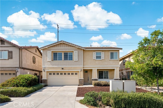 Detail Gallery Image 1 of 33 For 16502 Cadence Ln, Fontana,  CA 92336 - 3 Beds | 2/1 Baths