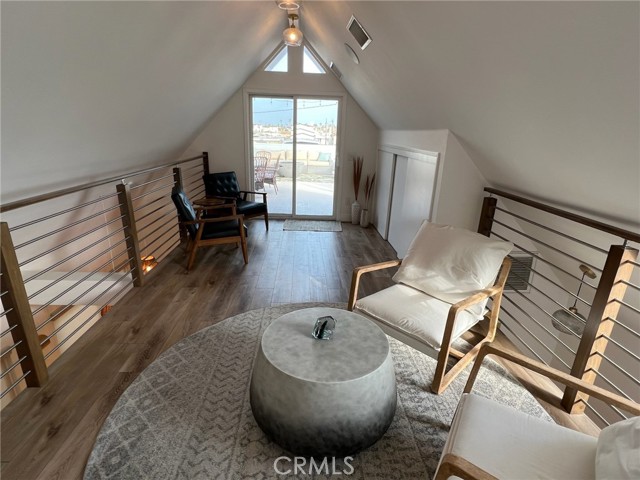 123 36th, Newport Beach CA: https://media.crmls.org/medias/8e6bab57-c36d-4551-932d-ee9cdbbcef74.jpg