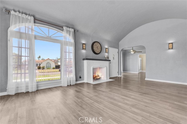 2850 S Norton Ave, Los Angeles CA: https://media.crmls.org/medias/8e6bace0-6478-44fd-9289-e0d75b7401ff.jpg