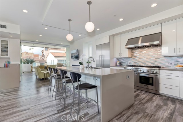 Detail Gallery Image 15 of 47 For 48 57th Pl, Long Beach,  CA 90803 - 5 Beds | 3/1 Baths