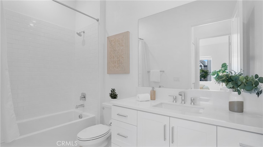 https://media.crmls.org/medias/8e6bc3fc-3c96-4198-874a-f173de64c04d.jpg?preset=X-Large