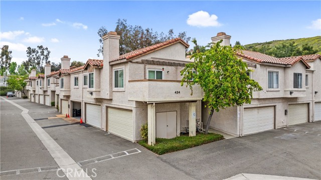 Detail Gallery Image 1 of 21 For 434 Golden Springs Dr #E,  Diamond Bar,  CA 91765 - 2 Beds | 1/1 Baths