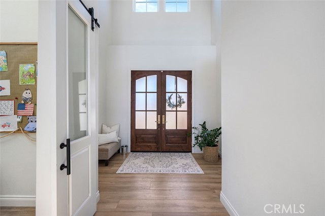 38566 Vista Del Bosque, Murrieta CA: https://media.crmls.org/medias/8e6d6fe5-8566-4086-a916-60665e4cd471.jpg
