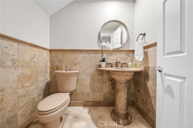 Detail Gallery Image 13 of 75 For 1 Cobalt Dr, Dana Point,  CA 92629 - 5 Beds | 4/1 Baths