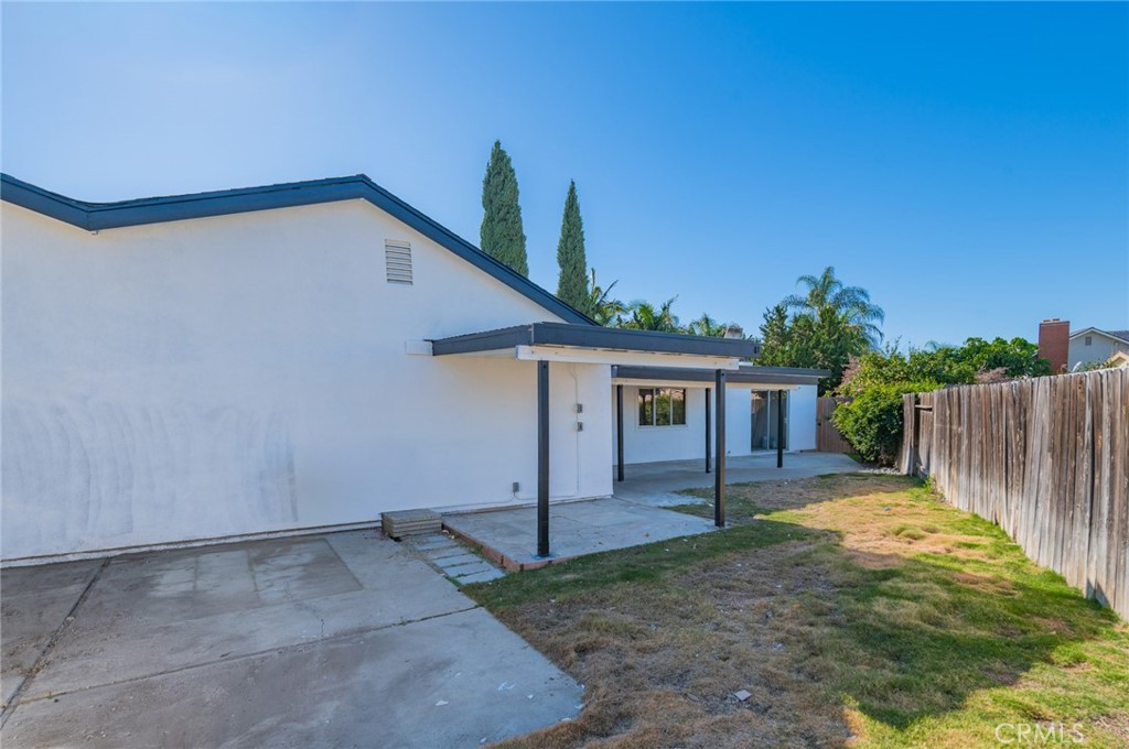 MLS #OC25272426 image #22