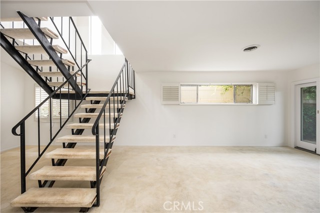Image 7 of 27 For 390 Peralta Avenue