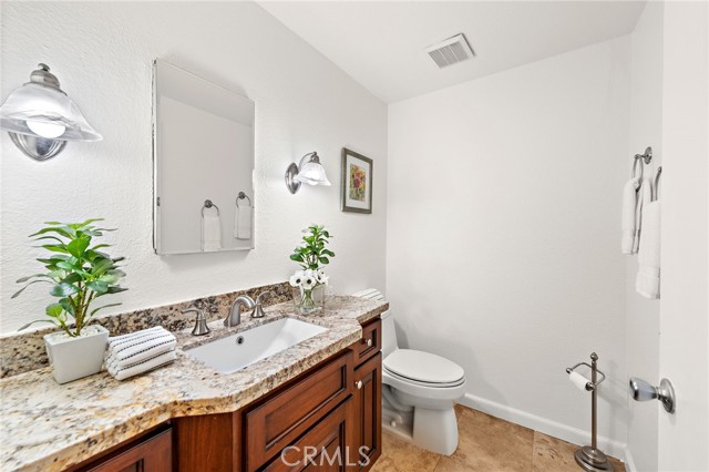 Detail Gallery Image 7 of 30 For 22081 Caminito Vino, Laguna Hills,  CA 92653 - 2 Beds | 1/1 Baths